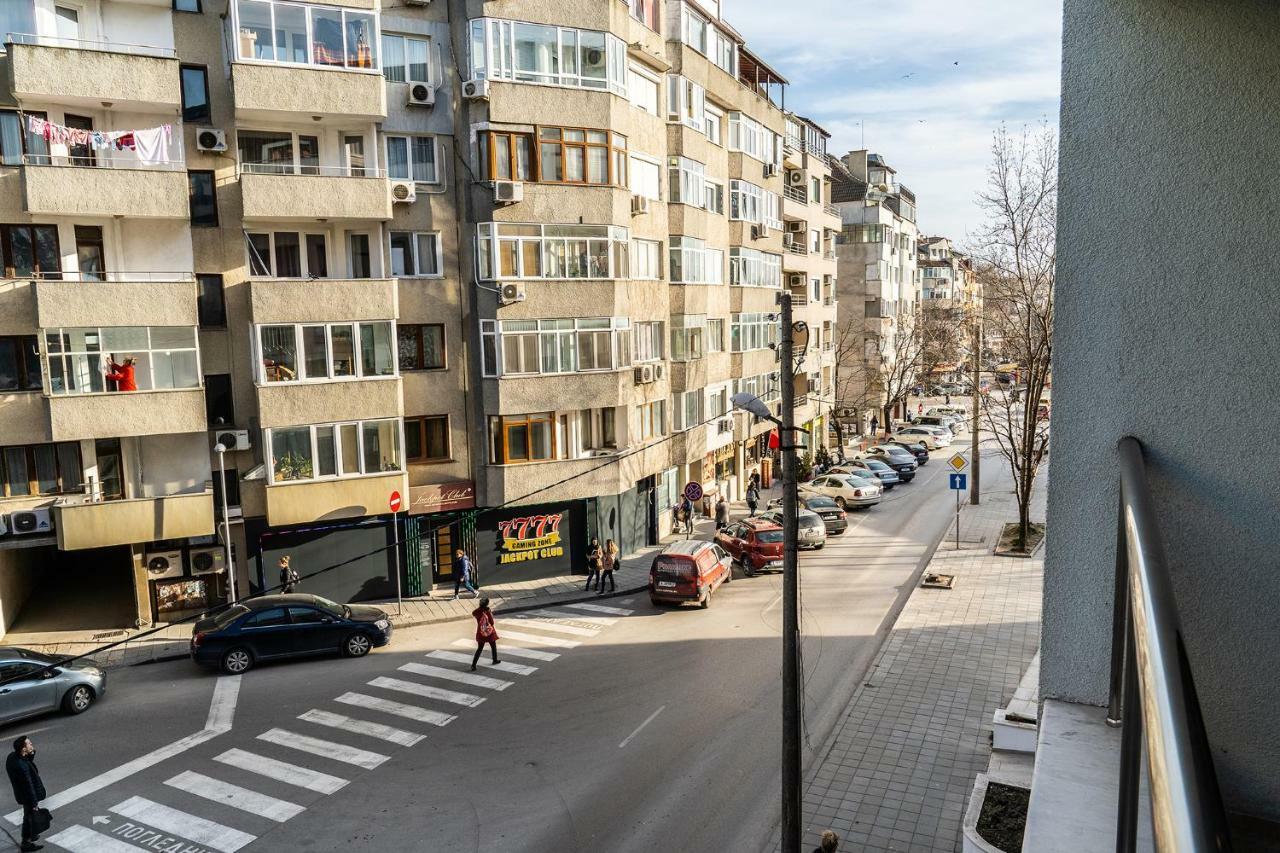 Loft Leilighet Varna Eksteriør bilde